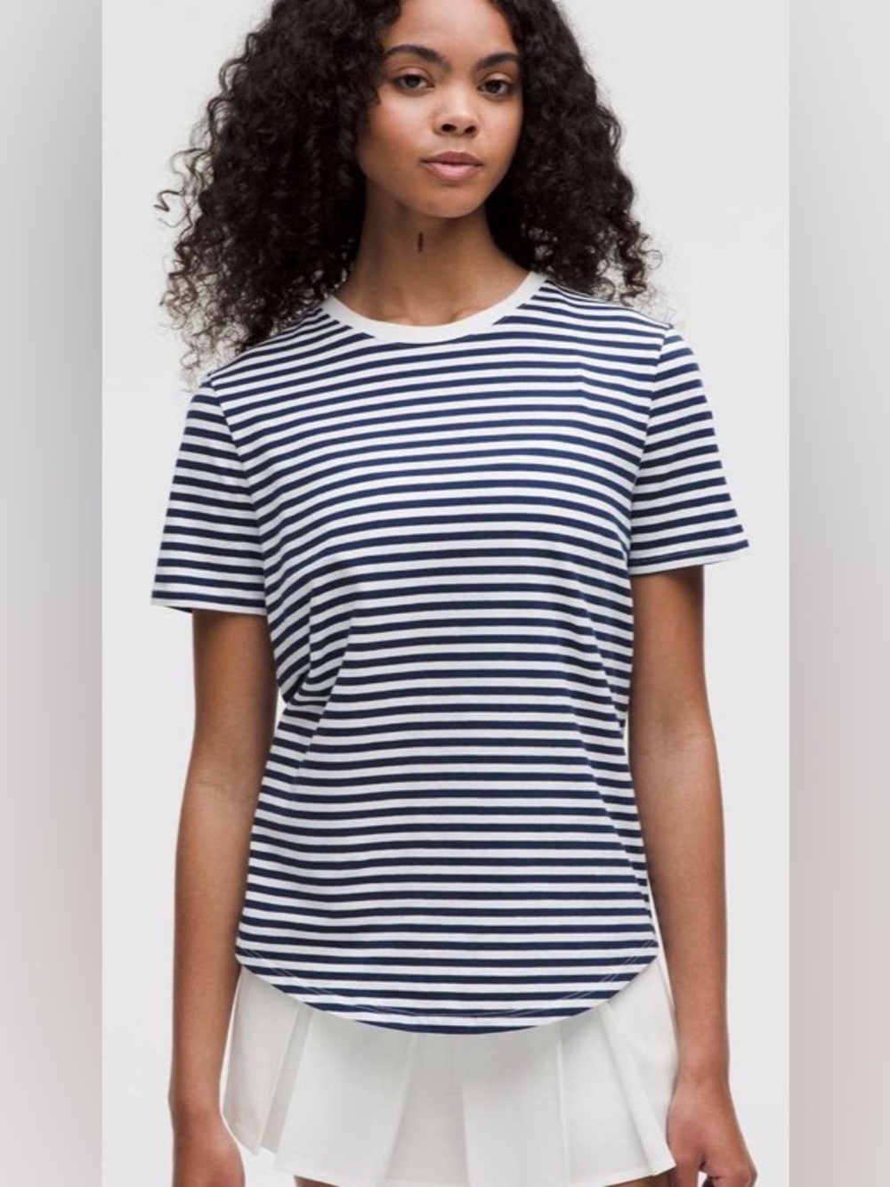 Lululemon Love Curved-Hem Crewneck T-Shirt Size 6 NWT